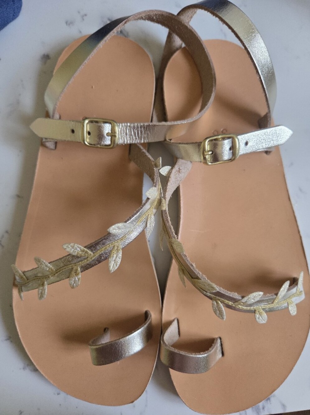Grecian Barefoot Leather Metallic Gold Leaf Women's Toe-Loop Sandals 7.5 8